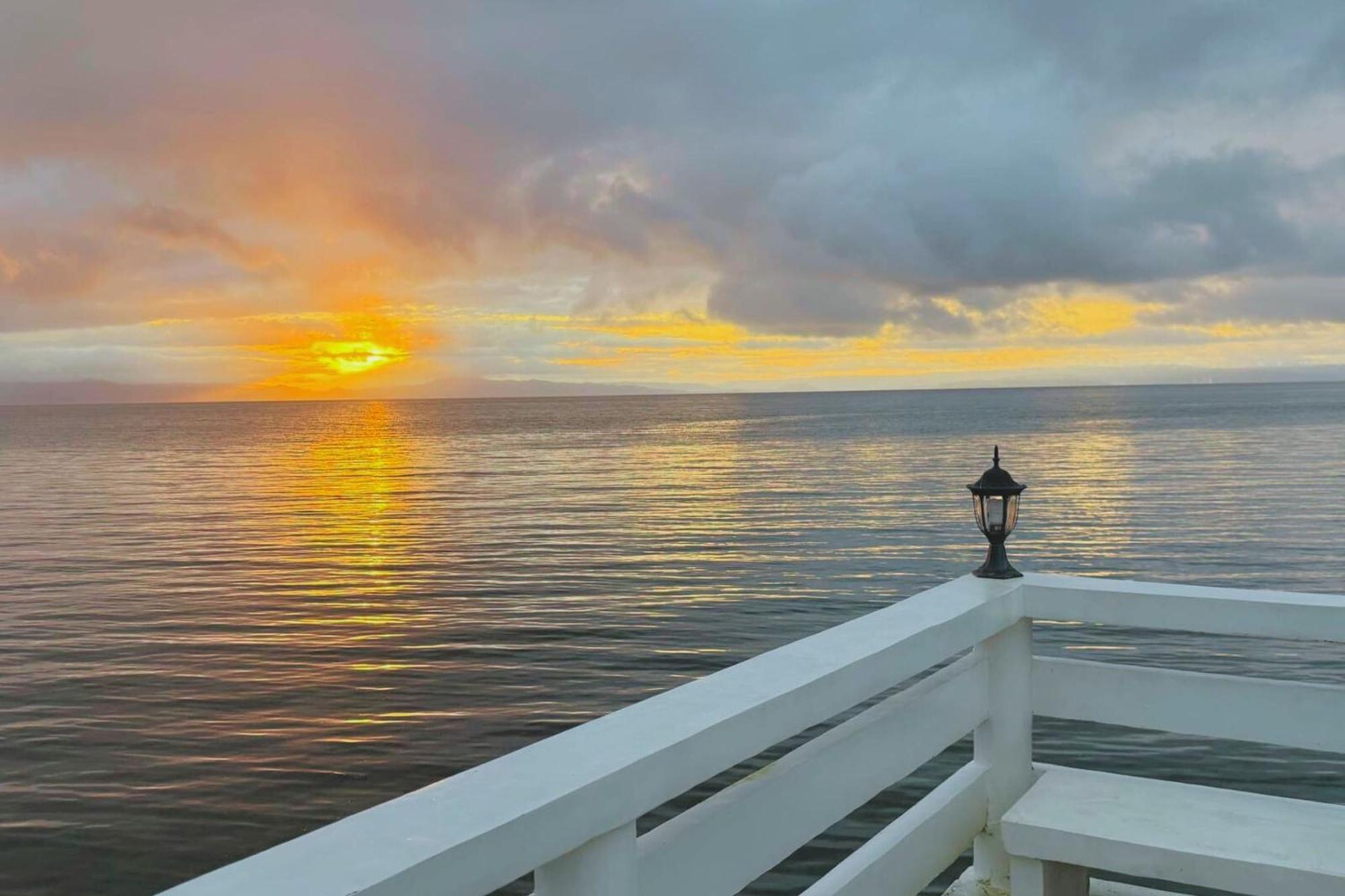 Kehalani Beach Resort By Cocotel Quezon  Bagian luar foto