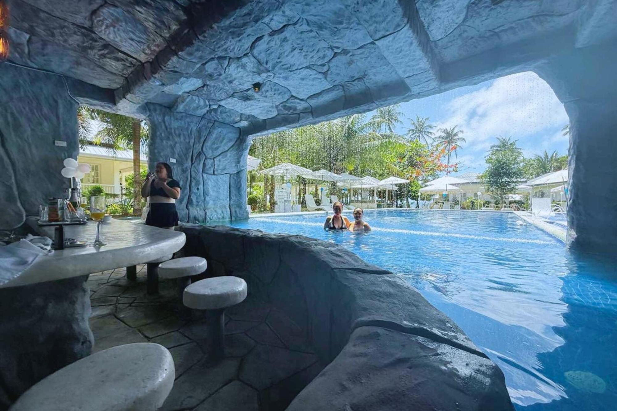 Kehalani Beach Resort By Cocotel Quezon  Bagian luar foto